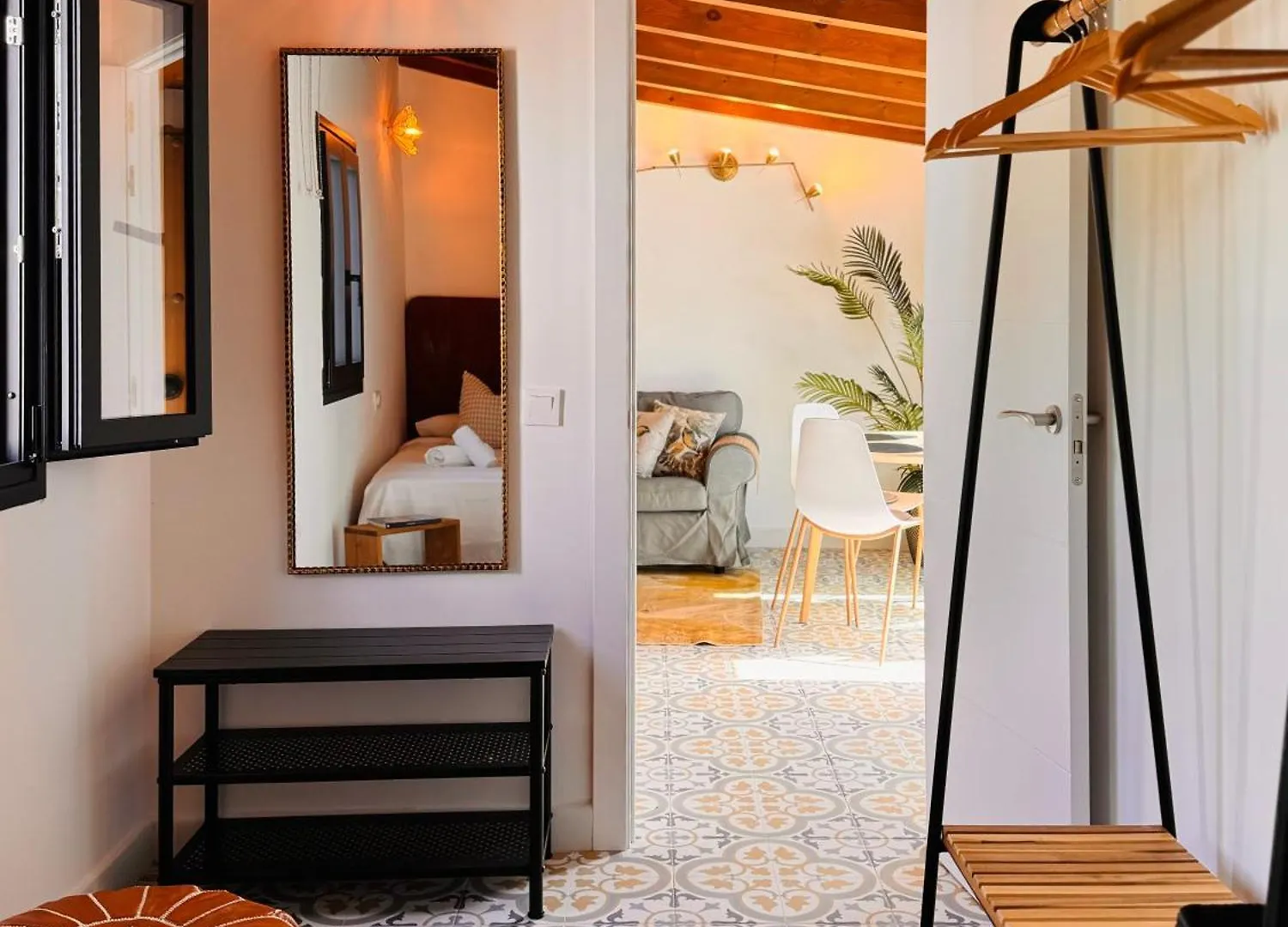 Marbella Village 0*,