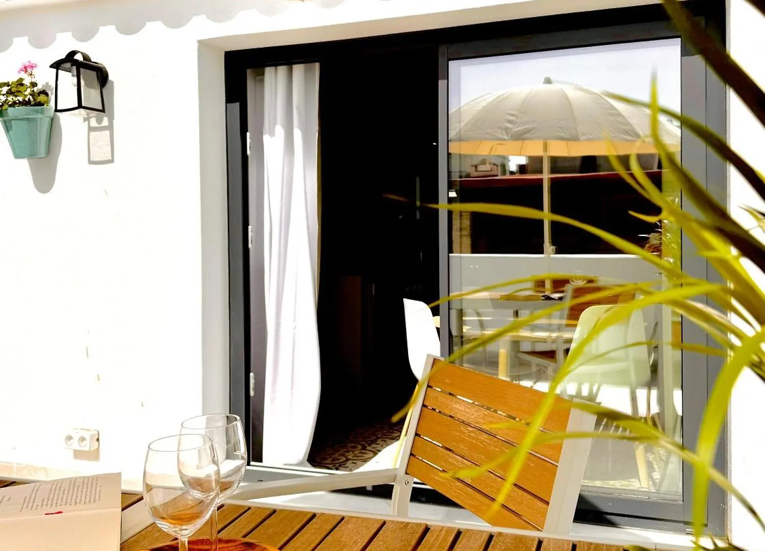 Marbella Village Aparthotel