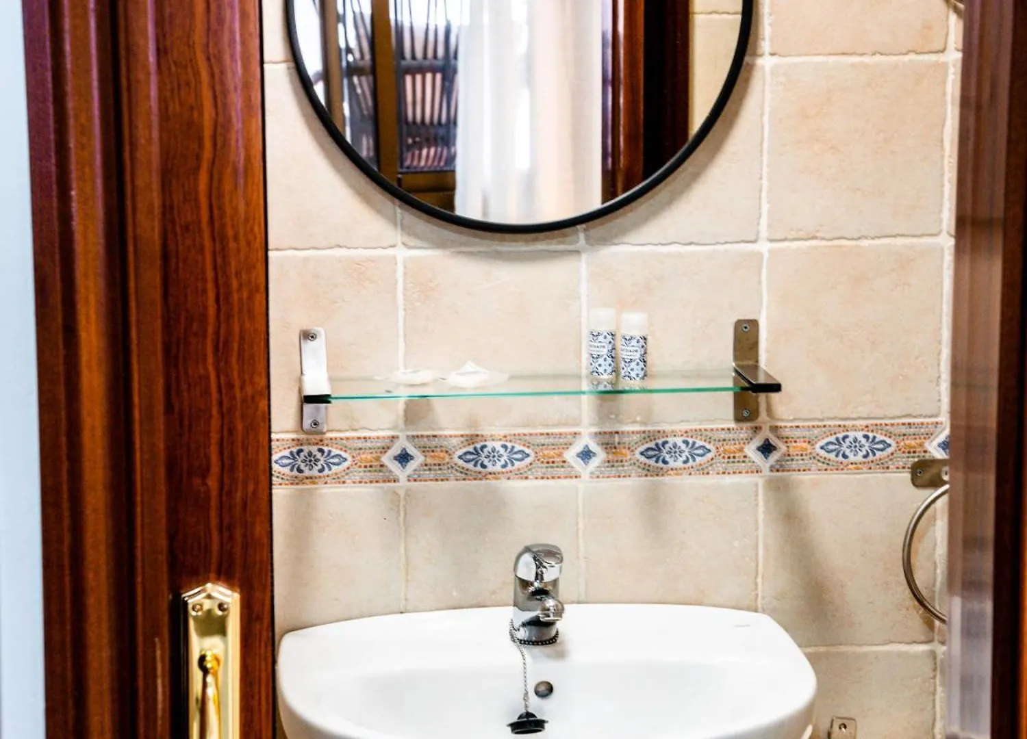 Marbella Village Apartmanhotel